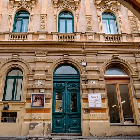 Saint Moor #1 شقة *