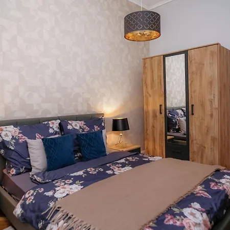 Saint Moor #1 Apartament *